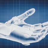 「呼吸と連動する『第三の腕』ロボット」に使われるプログラム言語とは？